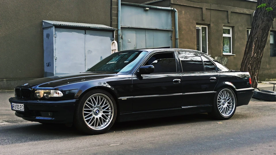 BMW 7 series Black M 2