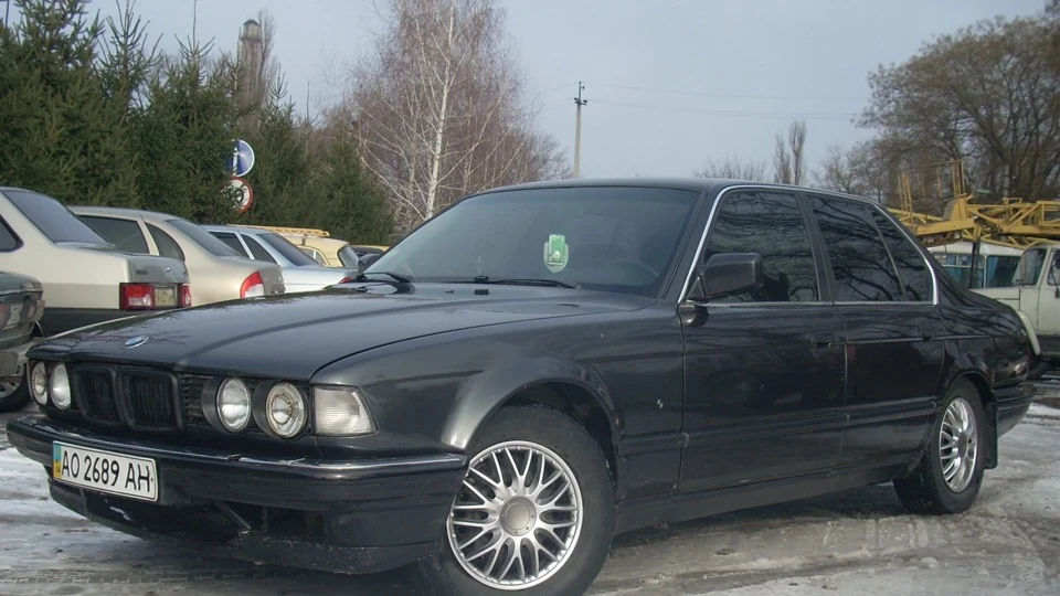 BMW 7 series BLACK STELS 2