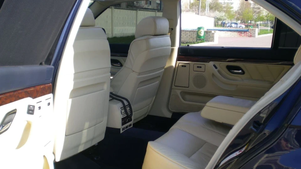BMW 7 series BMW 740 Long 4