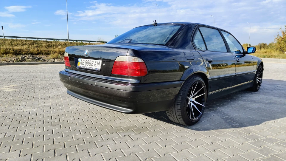 BMW 7 series BMW 740il 5