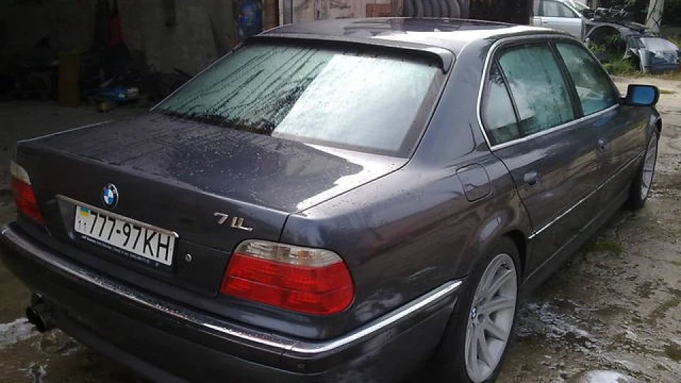 BMW 7 series BMW 750 Long 2
