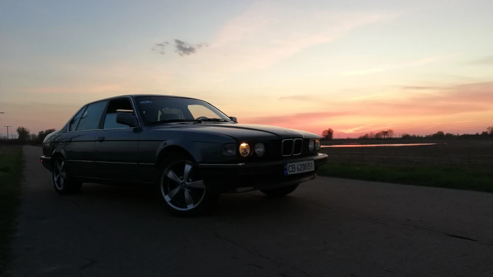 BMW 7 series BMW 750IL E32 2
