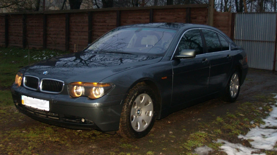 BMW 7 series Боїнг 735))) 2