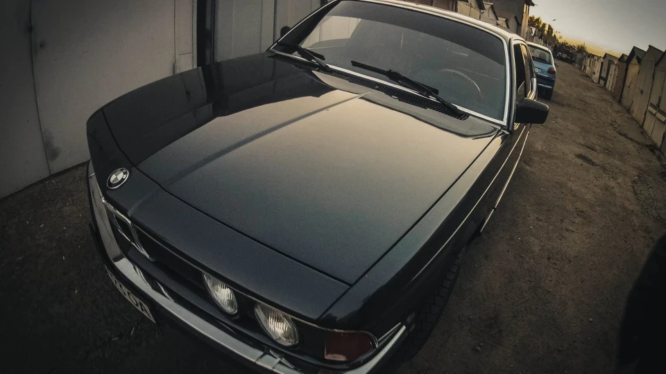 BMW 7 series Чорна 2