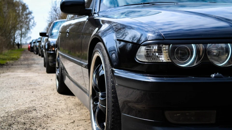 BMW 7 series Чорний Бумер
