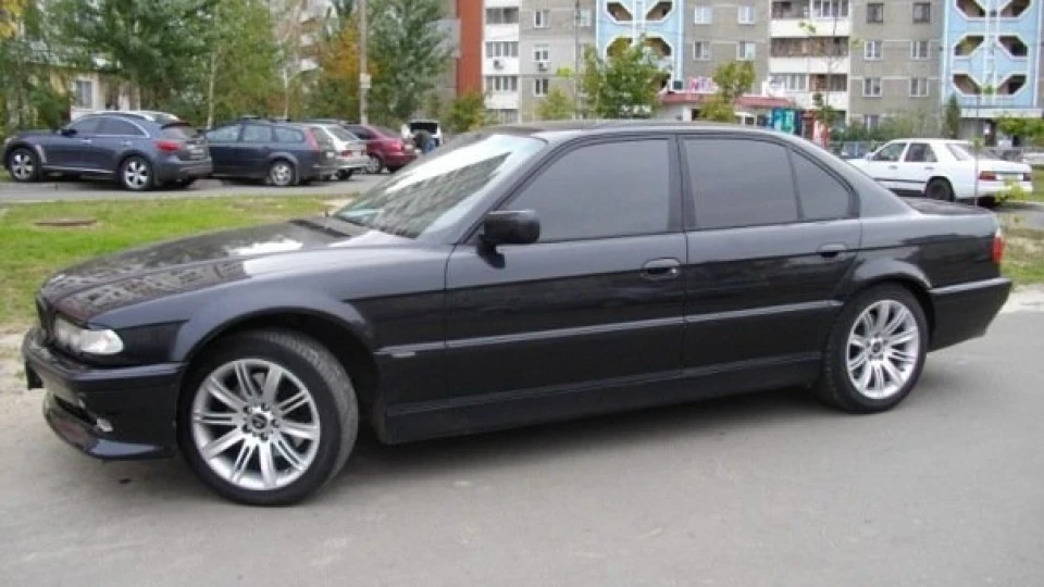 BMW 7 series ЧОРНИЙ HAMANN 2