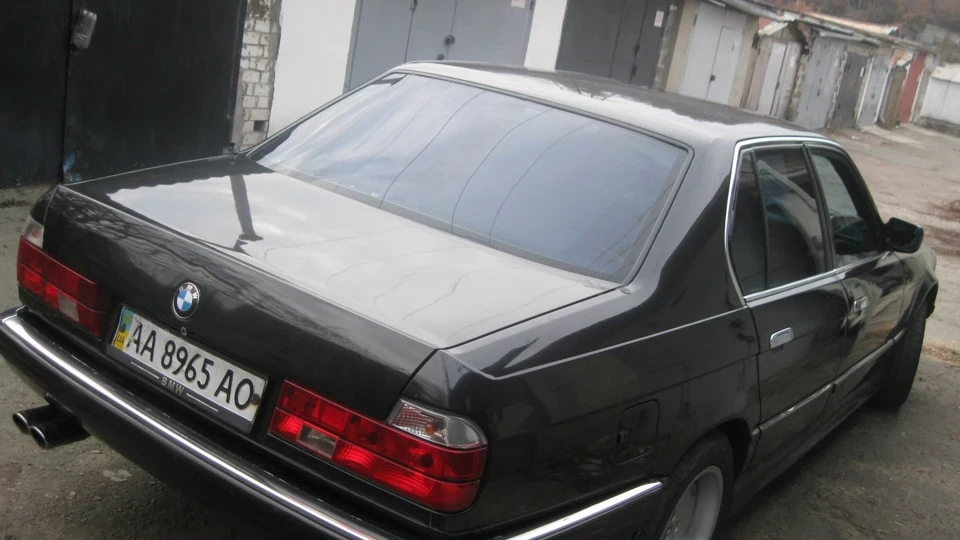 BMW 7 series Чорна Пантера 4