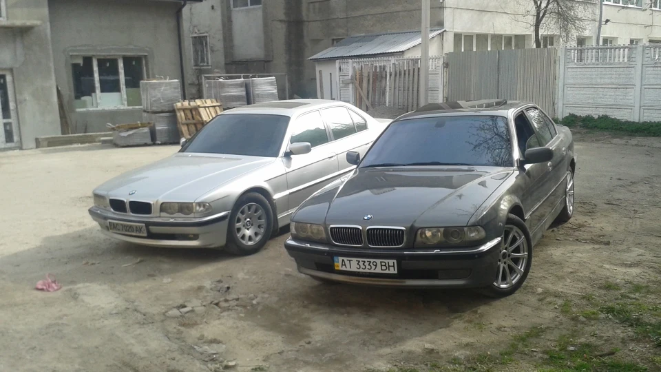 BMW 7 series Колір Хамелеон,індивідуал 2