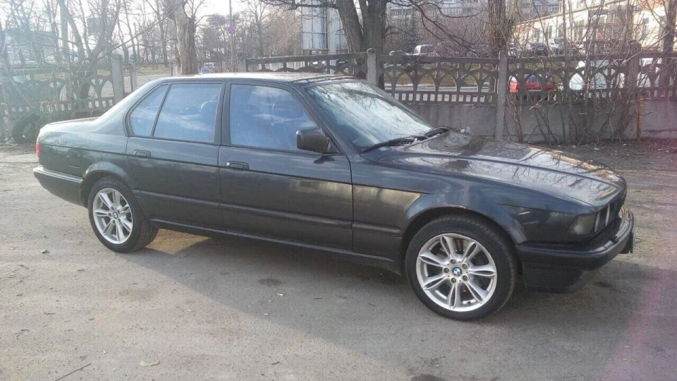 BMW 7 series Diamantschwarz Ракета 5