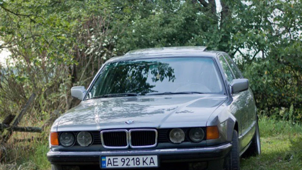 BMW 7 серії (е32) 2