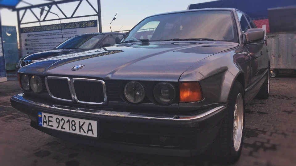 BMW 7 серії (е32) 3