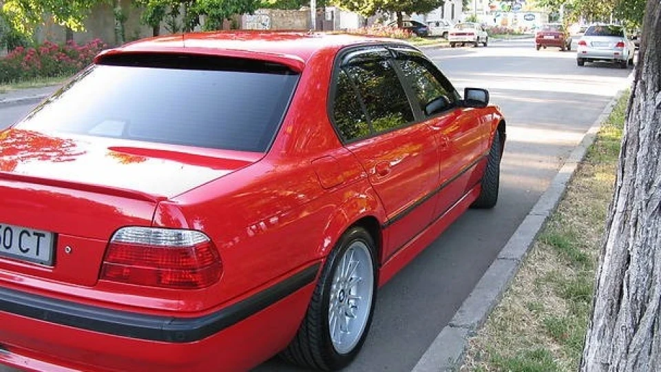 BMW 7 series e38-ЧЕРВНА! individual 4