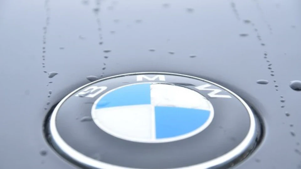 BMW 7 series fuck fuel economy 2