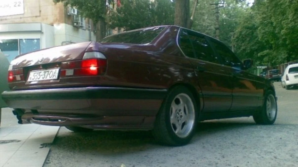 BMW 7 series Гнила сакура