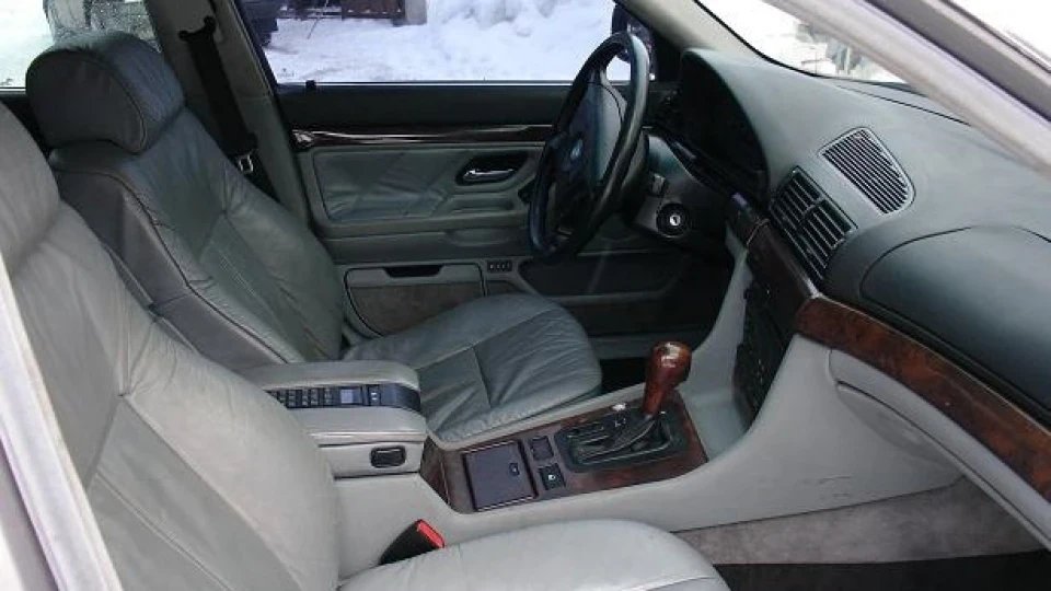 BMW 7 series Міський тарантас