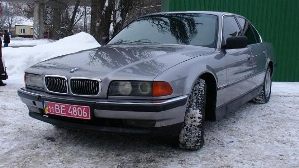 BMW 7 series Міський тарантас 2