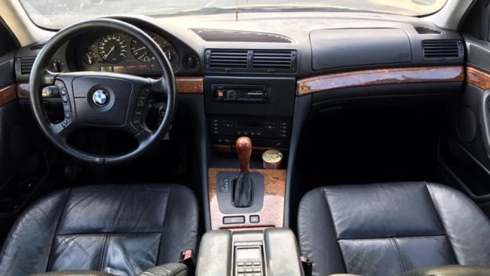 BMW 7 series Грішник 4