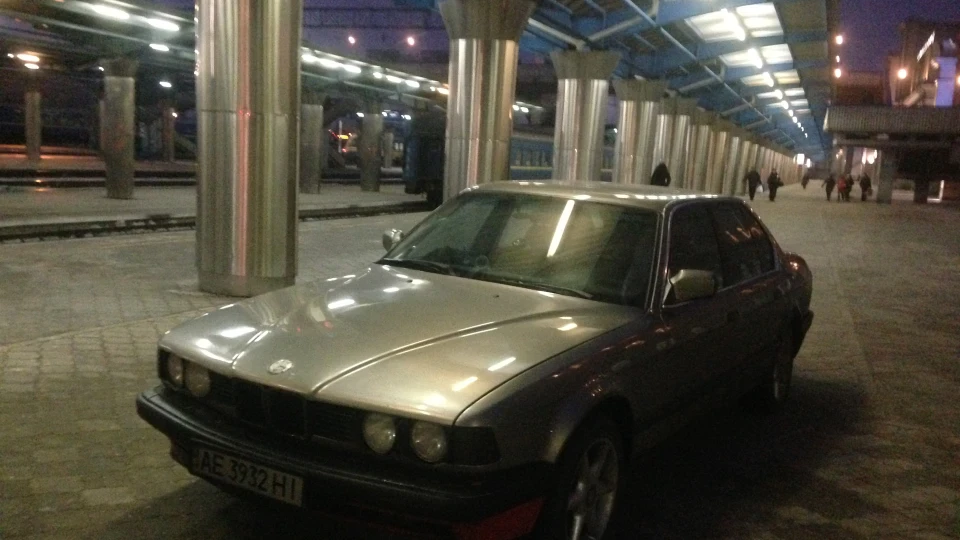 BMW 7 series I'm Fuck fuel economy"