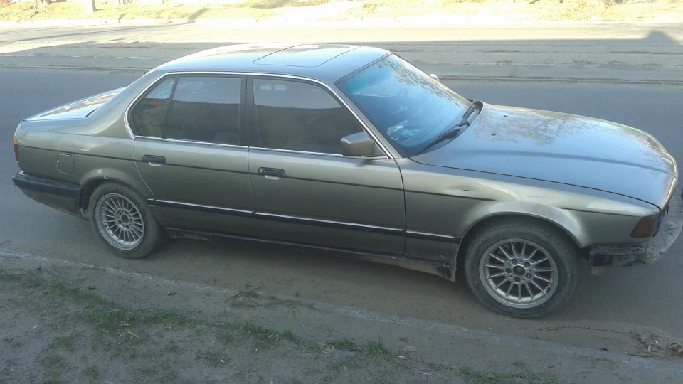BMW 7 series I'm Fuck fuel economy" 4