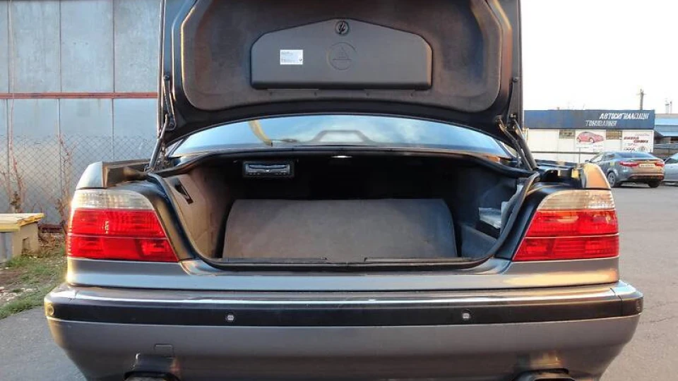 BMW 7 series Individual 5