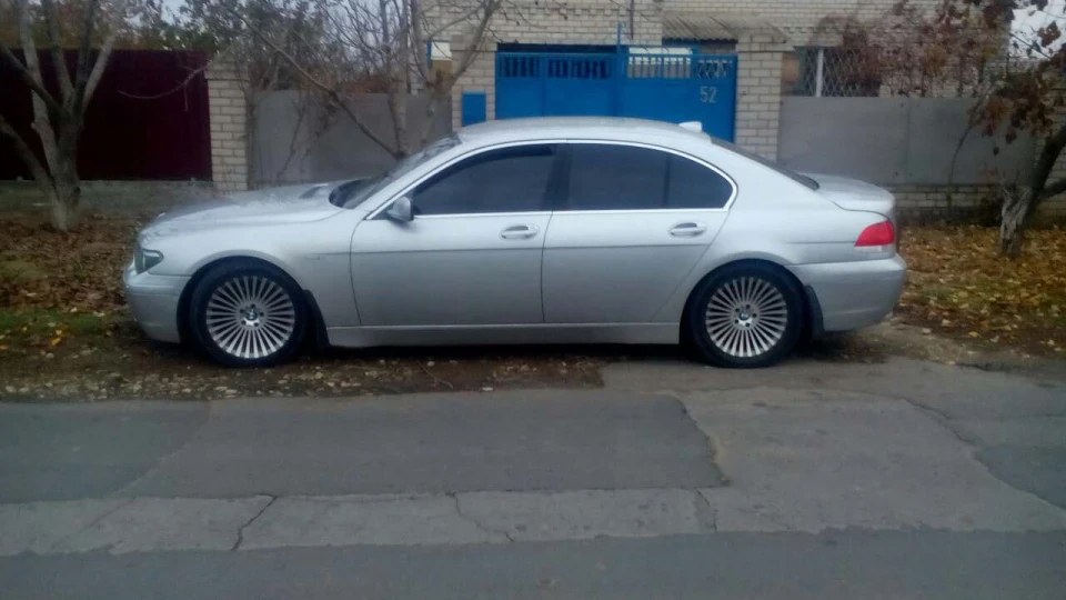 BMW 7 series Корівка 3