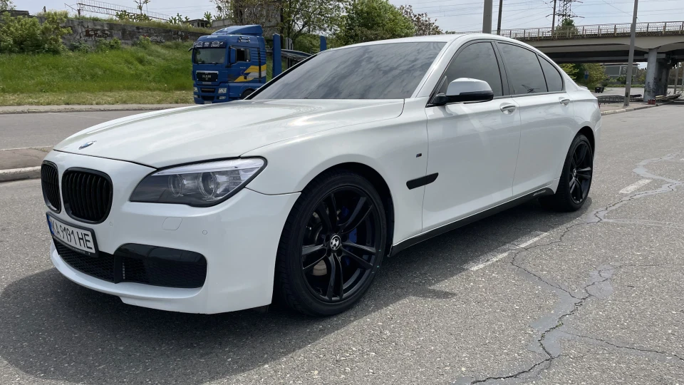 BMW 7 series M Twin power turbo
