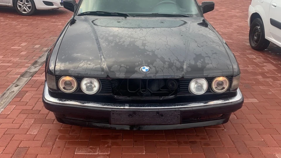 BMW 7 series M60 B30 4