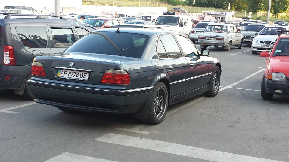 BMW 7 series м62б44tu