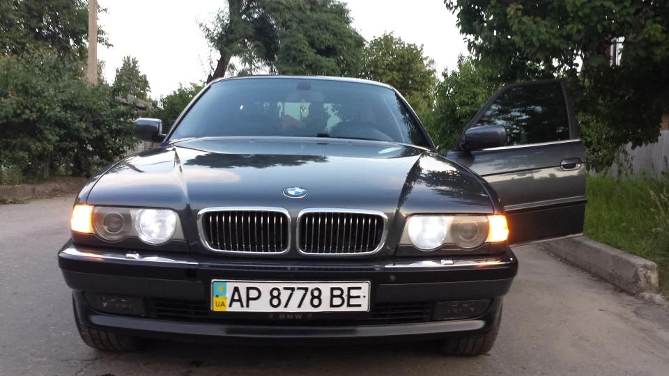 BMW 7 series м62б44tu 2