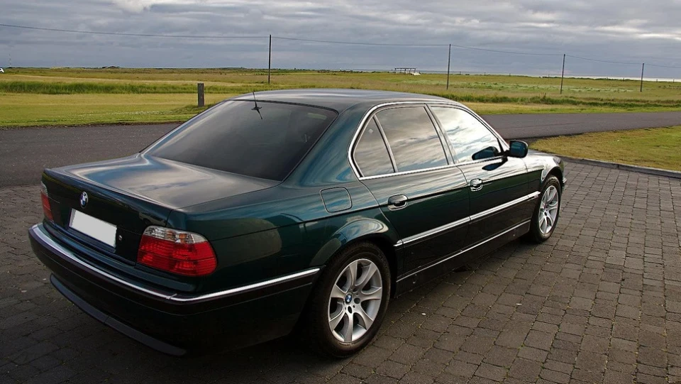 BMW 7 series M73 V12 2