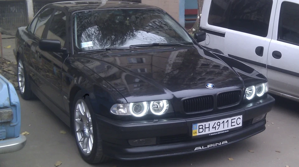 BMW 7 series MOTORSPORT 303!!! л.с.