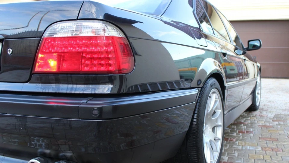 BMW 7 series MOTORSPORT 303!!! л.с. 3