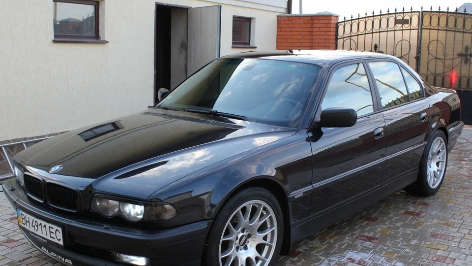 BMW 7 series MOTORSPORT 303!!! л.с. 4