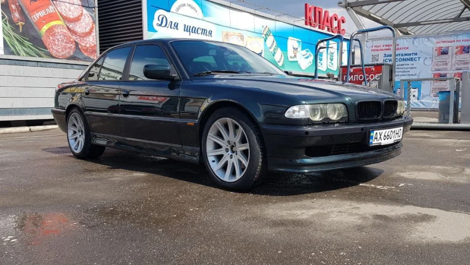 BMW 7 series Новий Диван (740d 3л)