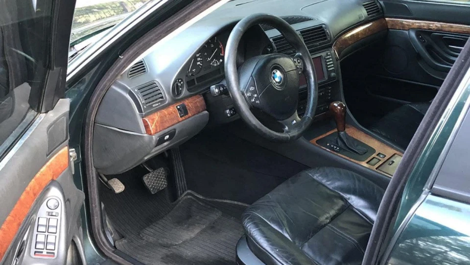 BMW 7 series Новий Диван (740d 3л) 3
