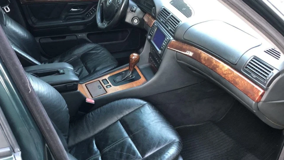 BMW 7 series Новий Диван (740d 3л) 5