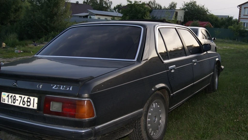 BMW 7 series Old school is the best 3