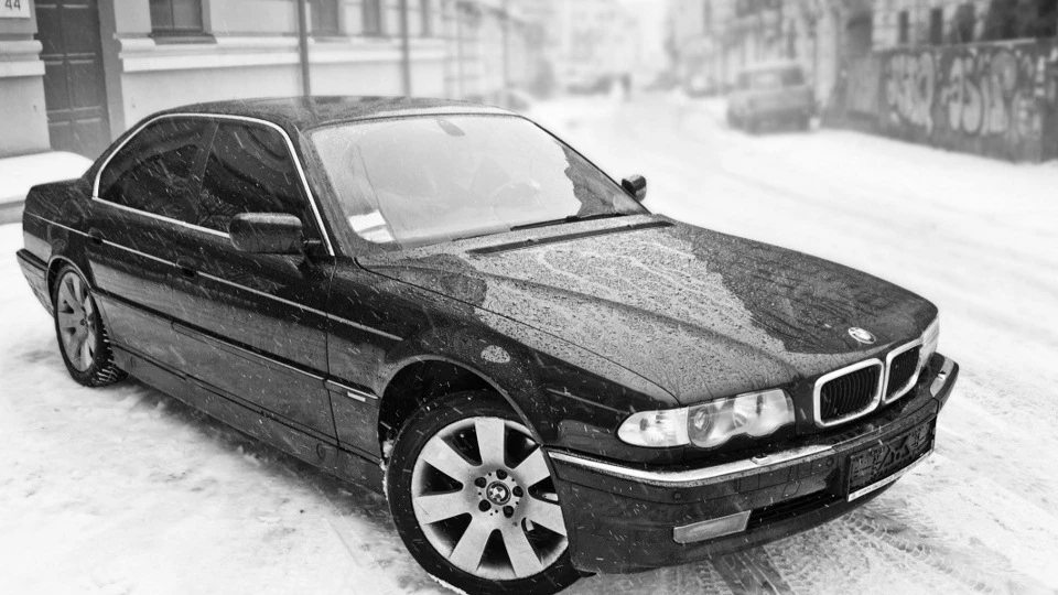 BMW 7 series Паровоз для мужиків