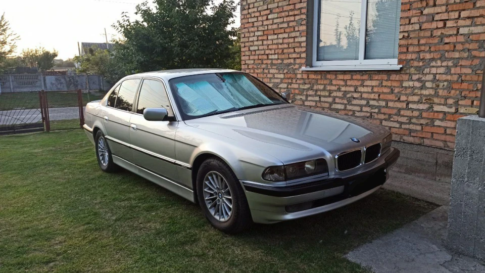 BMW 7 series Літня Чортовщина