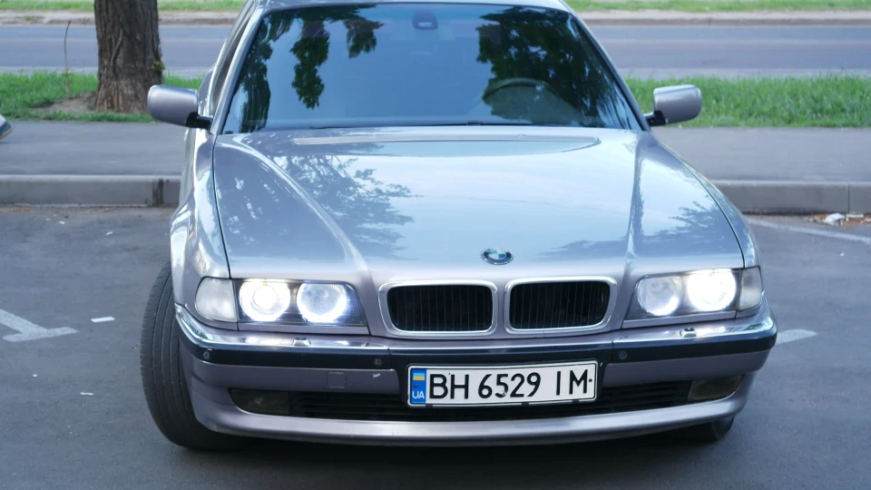 BMW 7 series Proud diesel 2.5 TDS 4