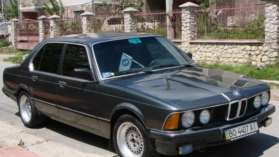BMW 7 series Робоча конячка 2