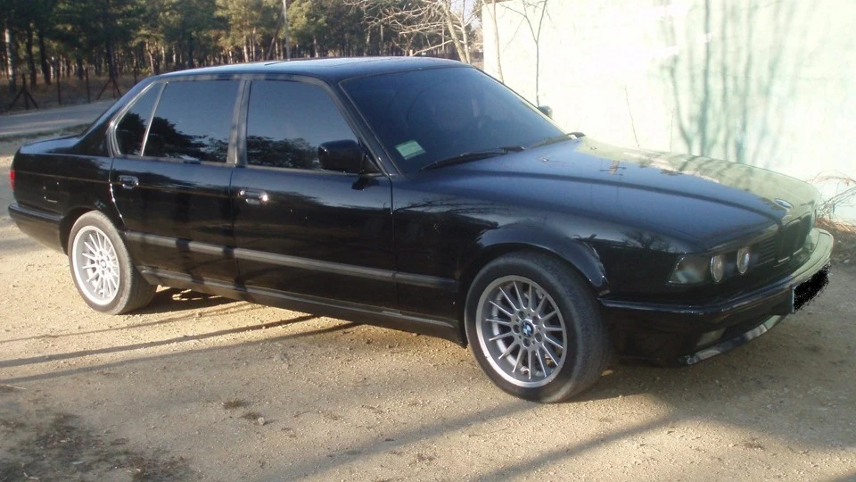 BMW 7 series Schwarz 5