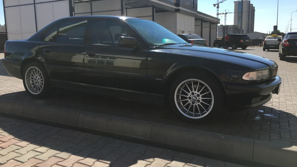 BMW 7 series Second wife 4