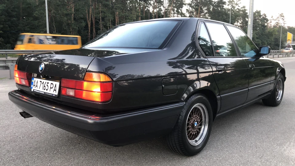 BMW 7 series Сьома Глава 2