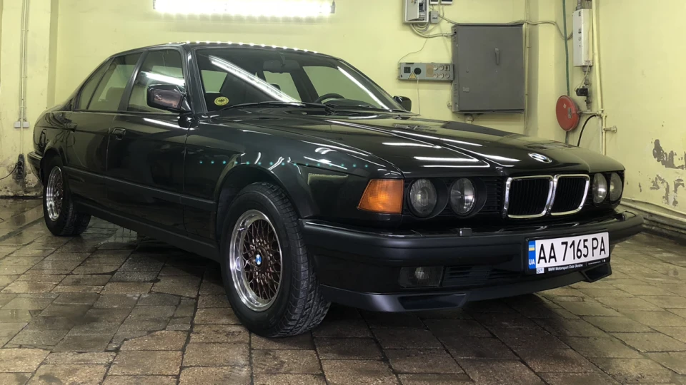 BMW 7 series Сьома Глава 4