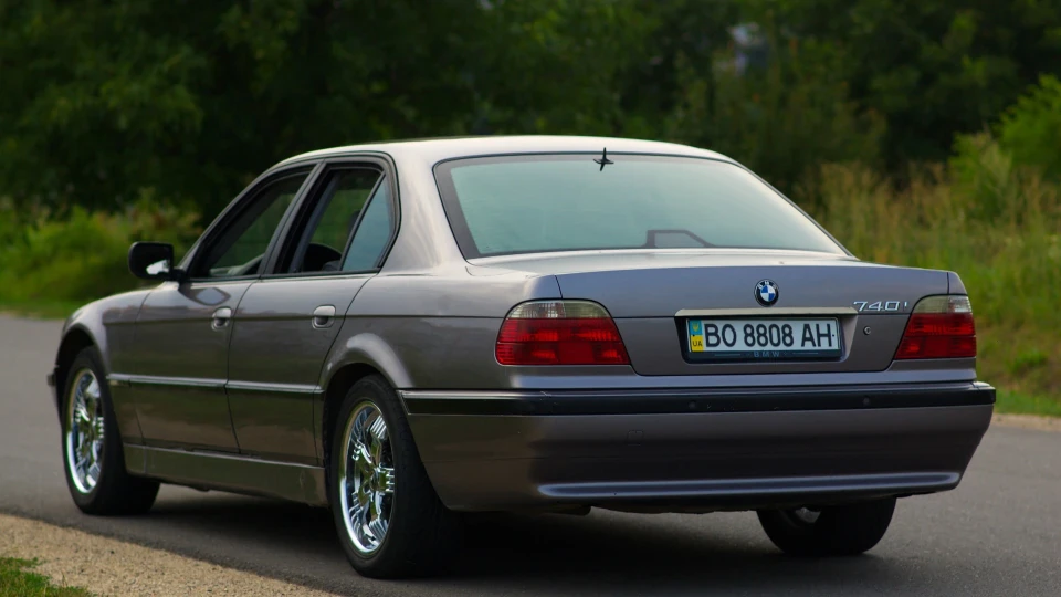 BMW 7 series НАСІННЯ 5