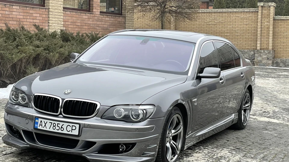 BMW 7 series сіра 760LI