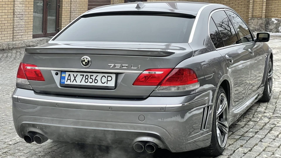 BMW 7 series сіра 760LI 2