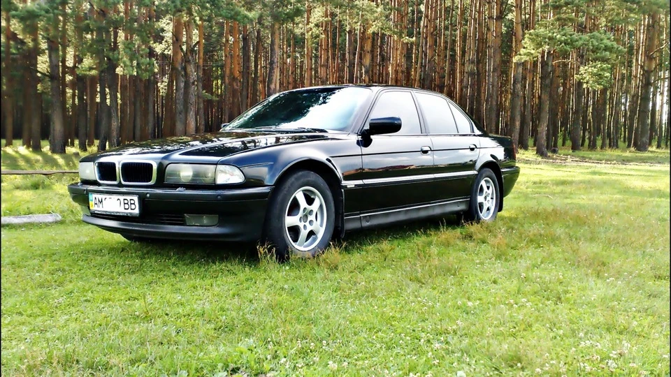 BMW 7 series Shadow-Line 3