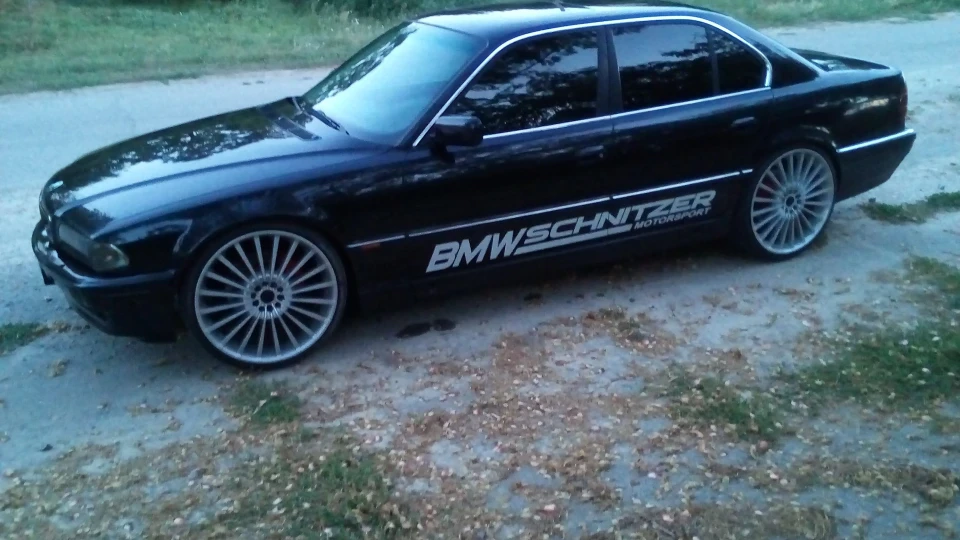 BMW 7 series shnitser 2